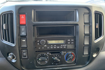 ��� ��VR 130���� 3.7�׵��Ų�դʽ�Ῠ(����)ͼƬ