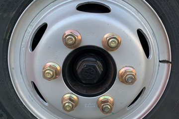 ��� ��VR 130���� 3.7�׵��Ų�դʽ�Ῠ(����)ͼƬ