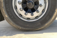 欧曼GTL星翼版 6X4 换电式纯电动牵引车 宁德时代600kWh