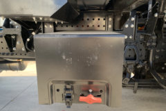 欧曼GTL星翼版 6X4 换电式纯电动牵引车 宁德时代600kWh