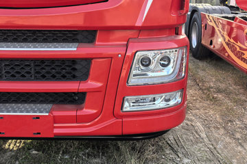 �������ó� �����콢KX ��ҫ�� 580���� 6X4 LNG�Զ���ǣ����(Һ��)(�ٱ�3.64)ͼƬ