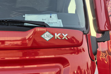 �������ó� �����콢KX ��ҫ�� 580���� 6X4 LNG�Զ���ǣ����(Һ��)(�ٱ�3.64)ͼƬ