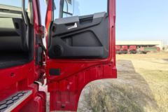 东风商用车 天龙旗舰KX 嵘耀版 580马力 6X4 LNG自动档牵引车(液缓)(速比3.64) 东风商用车 天龙旗舰KX 嵘耀版 580马力 6X4 LNG自动档牵引车(液缓)(速比3.64)