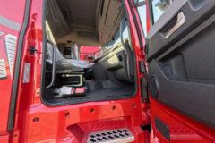 东风商用车 天龙旗舰KX 嵘耀版 580马力 6X4 LNG自动档牵引车(液缓)(速比3.64) 东风商用车 天龙旗舰KX 嵘耀版 580马力 6X4 LNG自动档牵引车(液缓)(速比3.64)