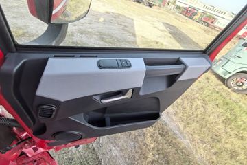 �������ó� �����콢KX ��ҫ�� 580���� 6X4 LNG�Զ���ǣ����(Һ��)(�ٱ�3.64)ͼƬ