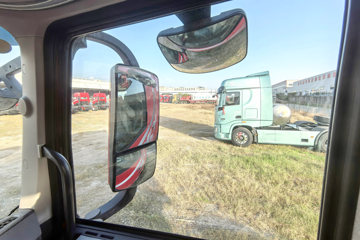 �������ó� �����콢KX ��ҫ�� 580���� 6X4 LNG�Զ���ǣ����(Һ��)(�ٱ�3.64)ͼƬ