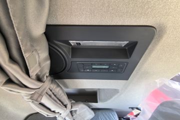 �������ó� �����콢KX ��ҫ�� 580���� 6X4 LNG�Զ���ǣ����(Һ��)(�ٱ�3.64)ͼƬ