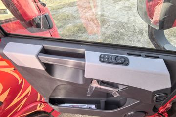 �������ó� �����콢KX ��ҫ�� 580���� 6X4 LNG�Զ���ǣ����(Һ��)(�ٱ�3.64)ͼƬ