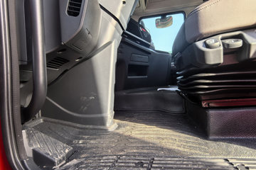 �������ó� �����콢KX ��ҫ�� 580���� 6X4 LNG�Զ���ǣ����(Һ��)(�ٱ�3.64)ͼƬ