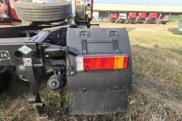 �������ó� �����콢KX ��ҫ�� 580���� 6X4 LNG�Զ���ǣ����(Һ��)(�ٱ�3.64)ͼƬ