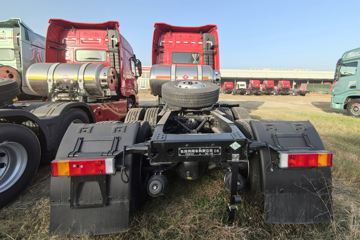 �������ó� �����콢KX ��ҫ�� 580���� 6X4 LNG�Զ���ǣ����(Һ��)(�ٱ�3.64)ͼƬ