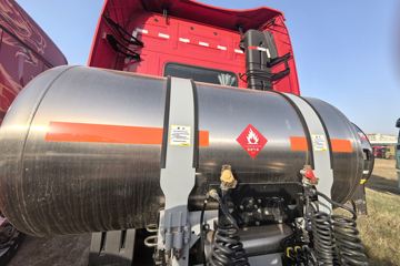 �������ó� �����콢KX ��ҫ�� 580���� 6X4 LNG�Զ���ǣ����(Һ��)(�ٱ�3.64)ͼƬ