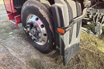 �������ó� �����콢KX ��ҫ�� 580���� 6X4 LNG�Զ���ǣ����(Һ��)(�ٱ�3.64)ͼƬ