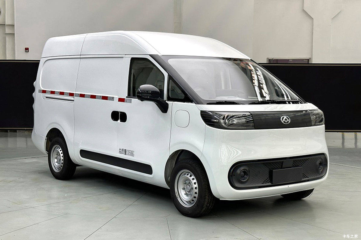 大通大拿V1L 2025款 3座高顶纯电动封闭货车 宁德时代50kWh