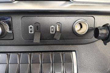 ����HOWO����H8 2.5L���� 185���� 10�� 4.15�׵��Ų�դʽ�ῨͼƬ