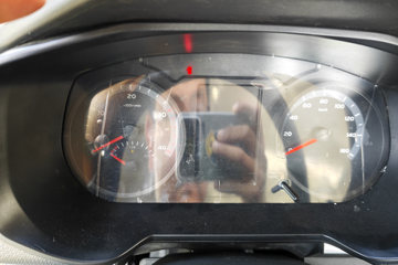 ����HOWO����H8 2.5L���� 185���� 10�� 4.15�׵��Ų�դʽ�ῨͼƬ