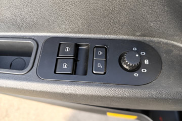 ����HOWO����H8 2.5L���� 185���� 10�� 4.15�׵��Ų�դʽ�ῨͼƬ