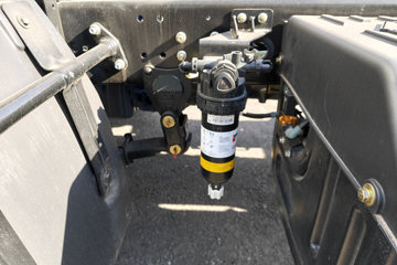 ����HOWO����H8 2.5L���� 185���� 10�� 4.15�׵��Ų�դʽ�ῨͼƬ