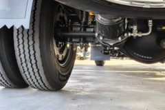 江西五十铃 翼放EC5 2.5L柴油 143马力 5档 中体 气刹 3.16米双排栏板轻卡