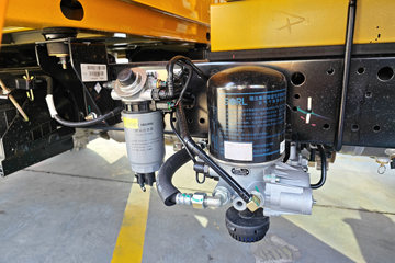 ������ʮ�� ����EC5 2.5L���� 143���� 5�� ���� ��ɲ 3.16��˫�������Ῠ ����ͼƬ