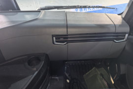 漢風XG2&nbsp;电动牵引车驾驶室图片