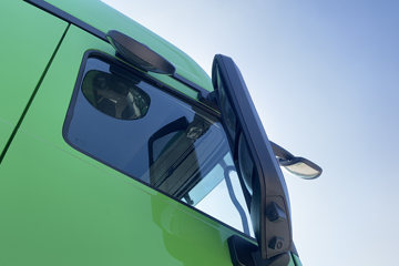 ŷ������ 8X4 8.8�״��綯��ж�� ����ʱ��400kWhͼƬ