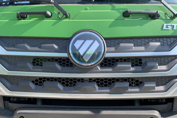 ŷ������ 8X4 8.8�״��綯��ж�� ����ʱ��400kWhͼƬ