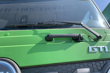 ŷ������ 8X4 8.8�״��綯��ж�� ����ʱ��400kWhͼƬ