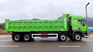 ŷ������ 8X4 8.8�״��綯��ж�� ����ʱ��400kWhͼƬ