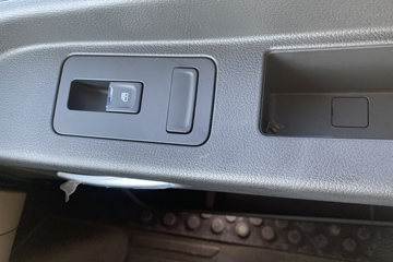 ŷ������ 8X4 8.8�״��綯��ж�� ����ʱ��400kWhͼƬ