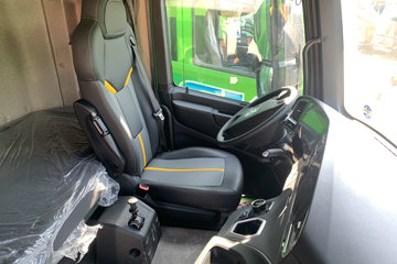 ŷ������ 8X4 8.8�״��綯��ж�� ����ʱ��400kWhͼƬ