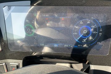 ŷ������ 8X4 8.8�״��綯��ж�� ����ʱ��400kWhͼƬ