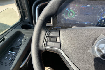 ŷ������ 8X4 8.8�״��綯��ж�� ����ʱ��400kWhͼƬ