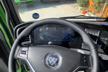 ŷ������ 8X4 8.8�״��綯��ж�� ����ʱ��400kWhͼƬ