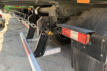ŷ������ 8X4 8.8�״��綯��ж�� ����ʱ��400kWhͼƬ