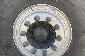 ŷ������ 8X4 8.8�״��綯��ж�� ����ʱ��400kWhͼƬ