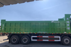 欧曼昆仑 8X4 8.8米纯电动自卸车 宁德时代400kWh 欧曼昆仑 8X4 8.8米纯电动自卸车 宁德时代400kWh