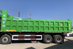 欧曼昆仑 8X4 8.8米纯电动自卸车 宁德时代400kWh 欧曼昆仑 8X4 8.8米纯电动自卸车 宁德时代400kWh