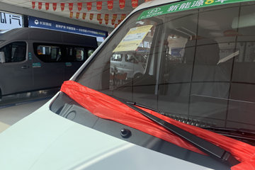 �������� ��һ���������EM80 2025�� ������ 6�� �Կ��� ���綯��� ����ʱ��41.86kWhͼƬ