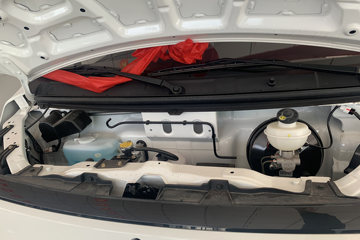 �������� ��һ���������EM80 2025�� ������ 6�� �Կ��� ���綯��� ����ʱ��41.86kWhͼƬ