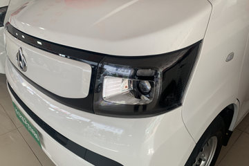�������� ��һ���������EM80 2025�� ������ 6�� �Կ��� ���綯��� ����ʱ��41.86kWhͼƬ