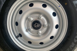 睿行EM80&nbsp;电动封闭厢货底盘图片