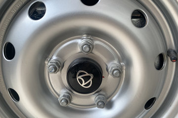 �������� ��һ���������EM80 2025�� ������ 6�� �Կ��� ���綯��� ����ʱ��41.86kWhͼƬ