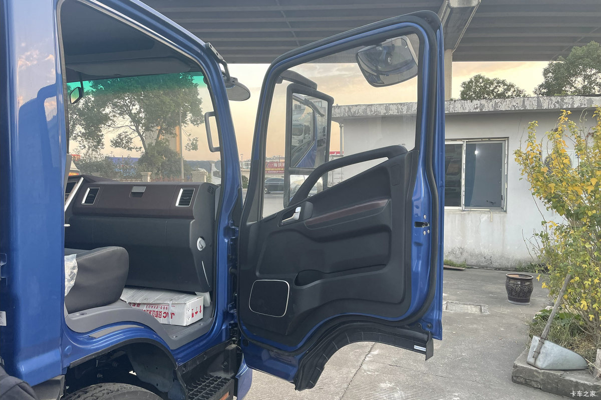 ���� ˧��S7 2.5L���� 170���� ����6�� 4.18�׵��������Ῠ��ʻ��                                               