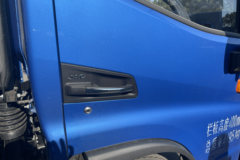 江淮骏铃V5 2.5L柴油 152马力 江淮5档 4.18米单排栏板轻卡