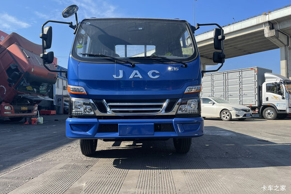 购骏铃V5载货车 享高达0.2万优惠