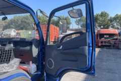 江淮骏铃V5 2.5L柴油 152马力 江淮5档 4.18米单排栏板轻卡