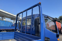 江淮骏铃V5 2.5L柴油 152马力 江淮5档 4.18米单排栏板轻卡