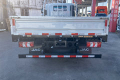 江淮骏铃A7 2.5L柴油 170马力 星瑞6档 4.18米单排栏板轻卡