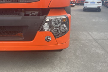 ��������HOWO TX7 PRO ��ӯ�� 6.9L���� 290���� 4X2 �й�����8�� 9.6����ʽ�ػ���ͼƬ